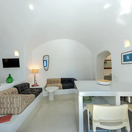 Holiday home Crown Of Fira