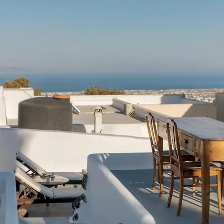 Holiday home Crown Of Fira *