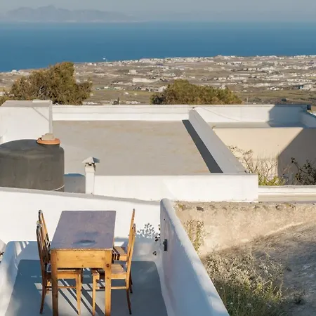 Nyaraló Crown Of Fira