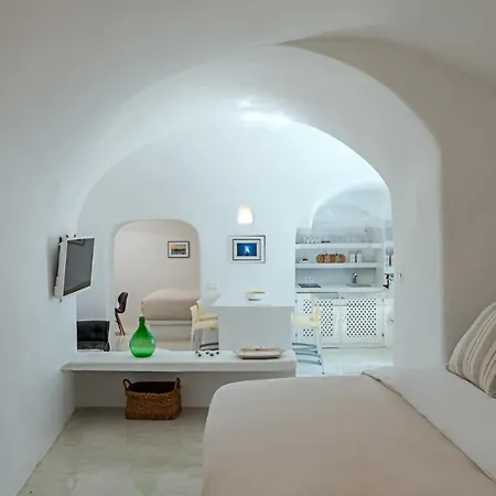 Crown Of Fira * Firostefani