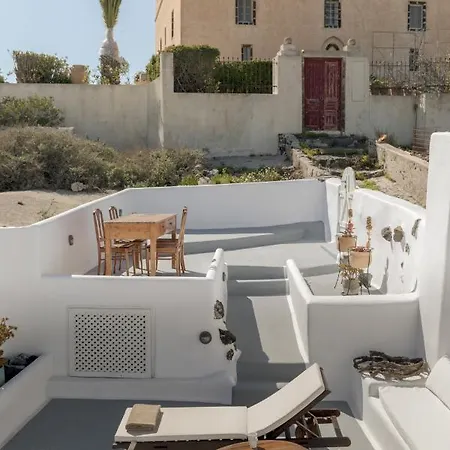 Crown Of Fira Firostefani