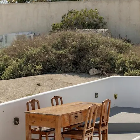 Crown Of Fira Firostefani