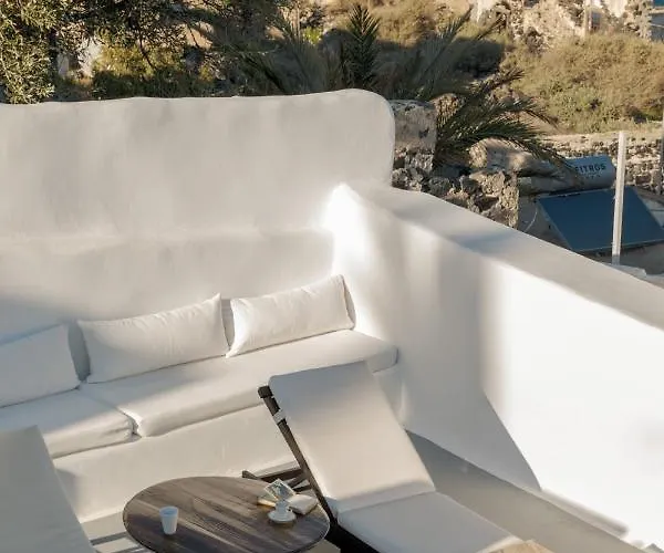 Crown Of Fira * Firostefani