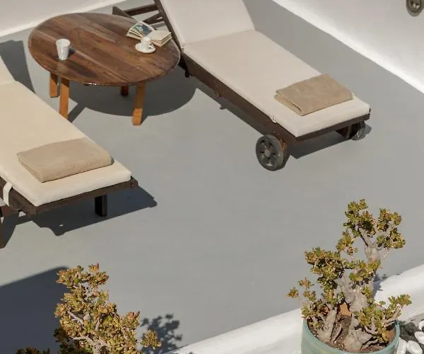 Crown Of Fira Hébergement de vacances Firostefani