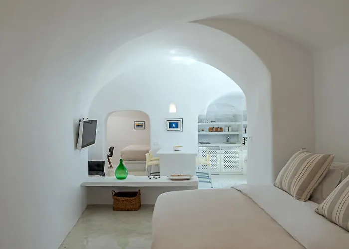 Crown Of Fira * Firostefani