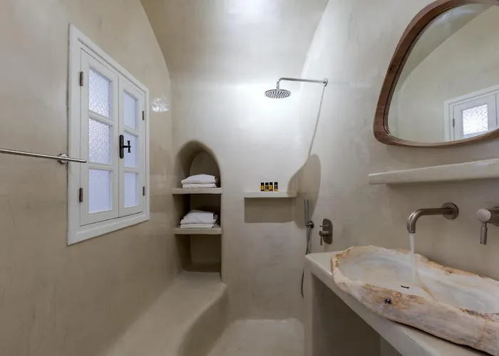 Crown Of Fira Dom wakacyjny