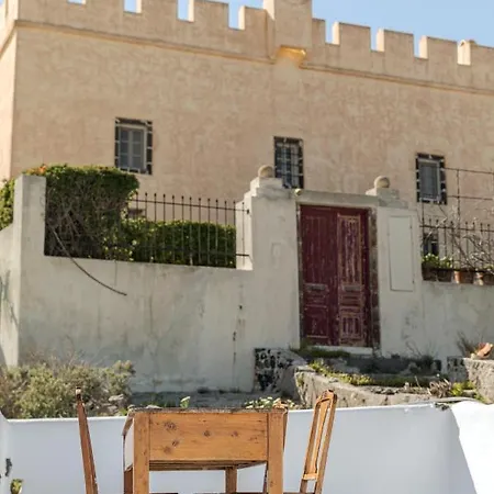 Crown Of Fira بيت للعطل