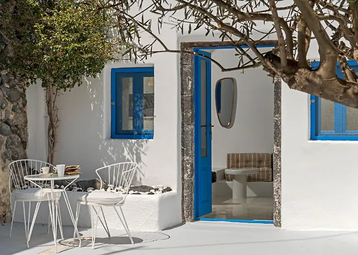 Crown Of Fira Tatil Evi *